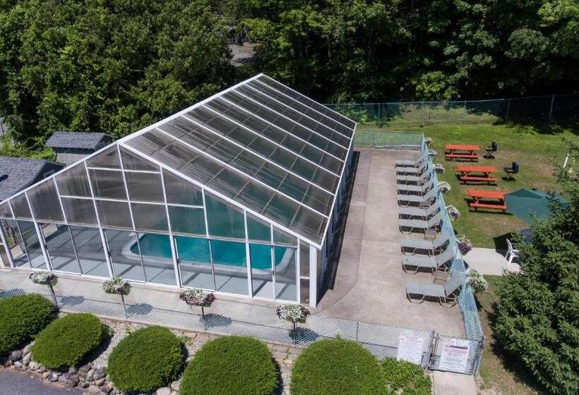 스탠다드 룸, Americas Best Value Inn & Suites Lake George