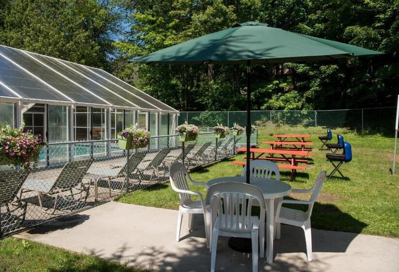 디럭스 룸, Americas Best Value Inn & Suites Lake George