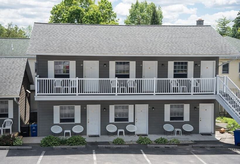 스탠다드 룸 더블 침대 2개, Americas Best Value Inn & Suites Lake George