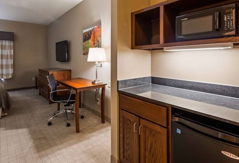 סוויטה, Green Mill Village Hotel & Suites, Bw Signature Collection