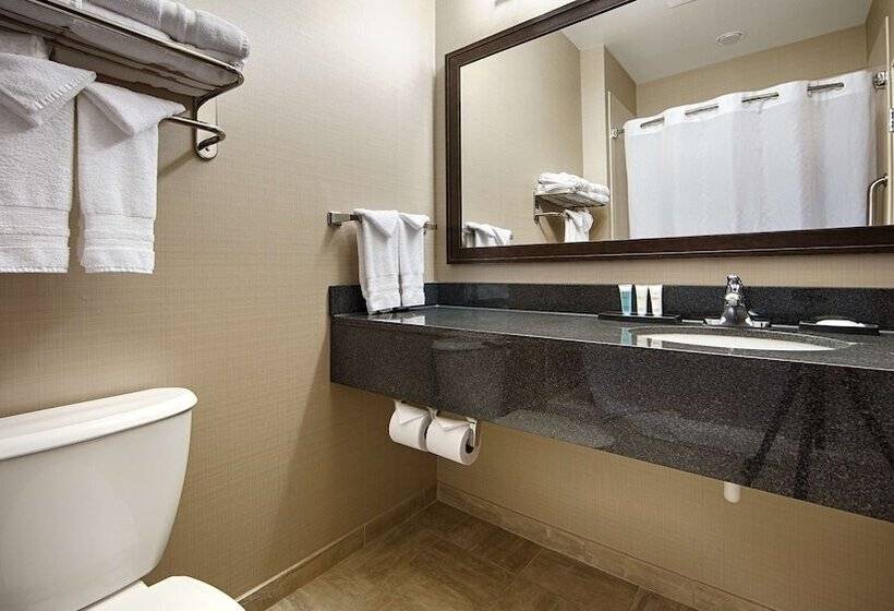 סוויטה, Green Mill Village Hotel & Suites, Bw Signature Collection