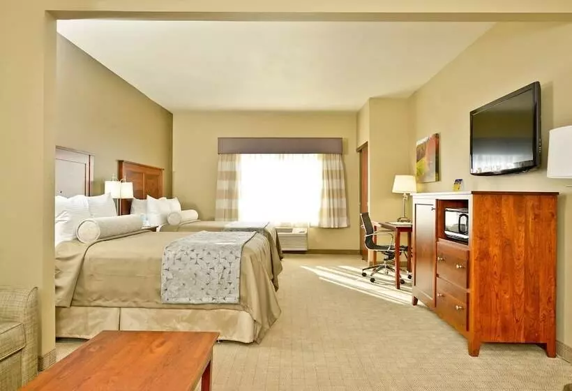 Sviitti Liikuntarajoitteisille, Green Mill Village Hotel & Suites, Bw Signature Collection