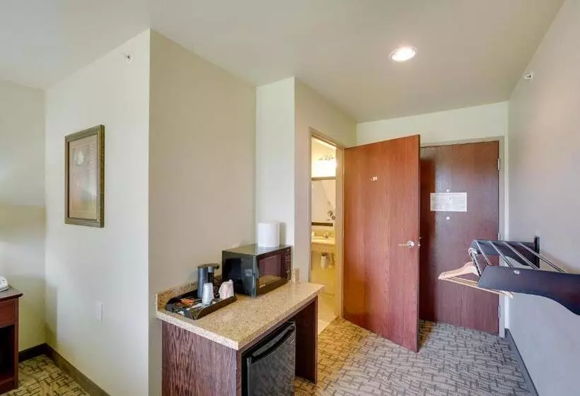 Standard-invahuone King-vuode, Cobblestone Inn & Suites  Clintonville