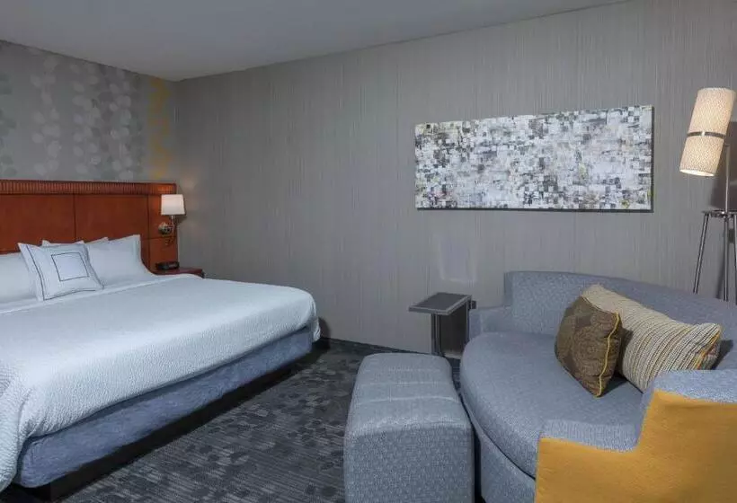 キングサイズベッドのスタンダードルーム, Courtyard By Marriott Portland Airport