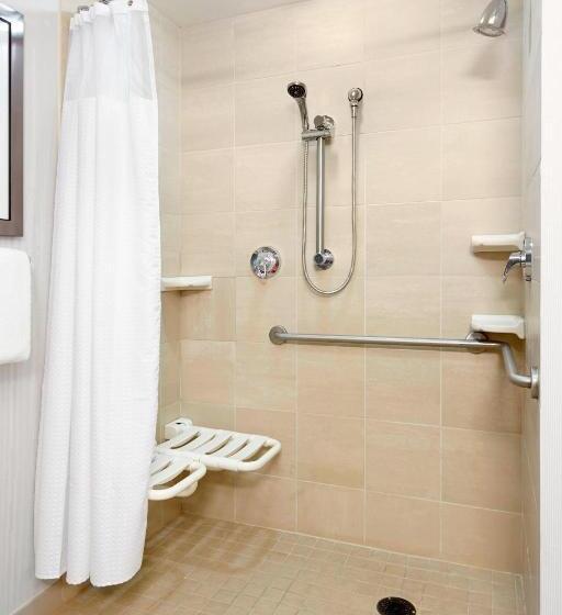 غرفة قياسية سرير كينج, Courtyard Pittsburgh Greensburg