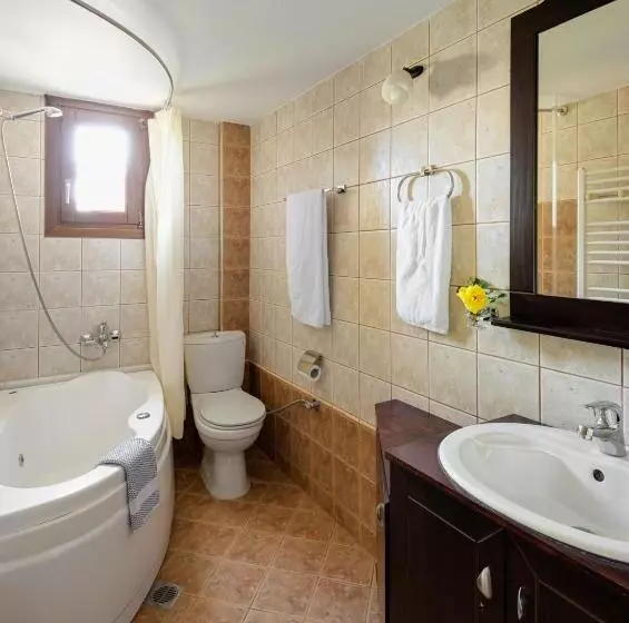 スタンダードトリプルルーム, Dimosthenis Traditional Guesthouse