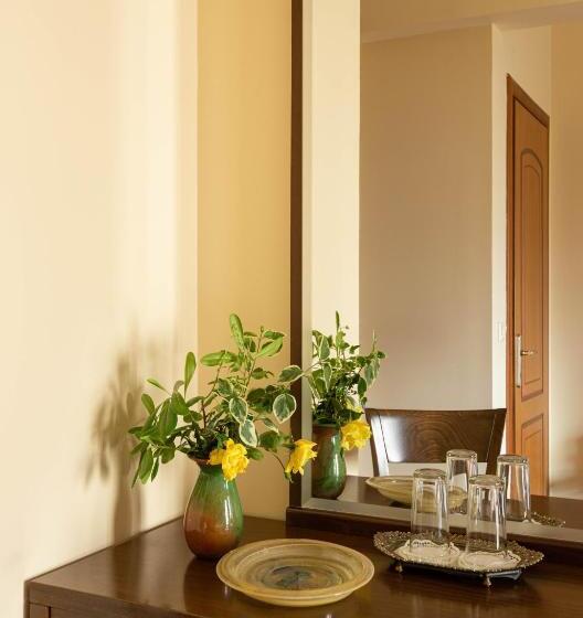 Номер Стандарт Трехместный, Dimosthenis Traditional Guesthouse