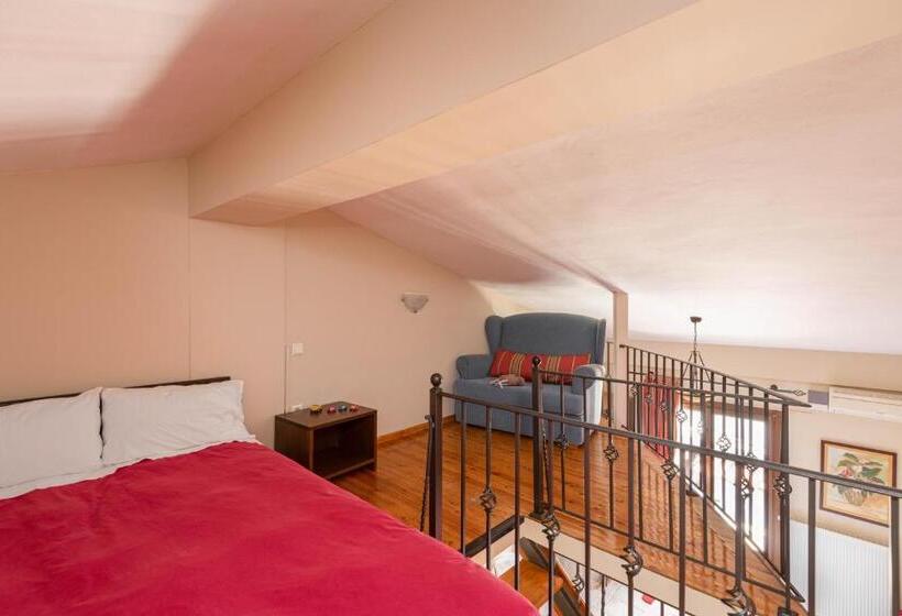 חדר סטנדרטי לחמישה אנשים, Dimosthenis Traditional Guesthouse