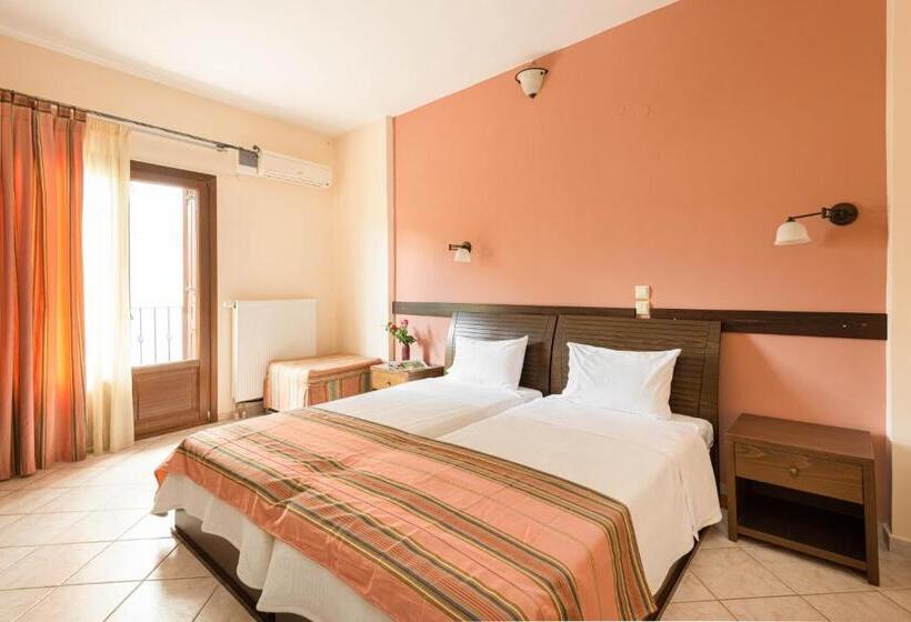 Номер Стандарт, Dimosthenis Traditional Guesthouse