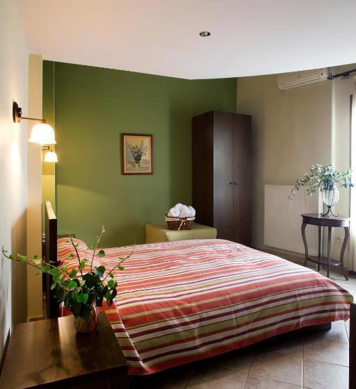 Номер Стандарт Трехместный, Dimosthenis Traditional Guesthouse