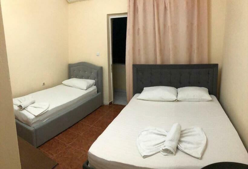 Triple Room Sea View, Gjika