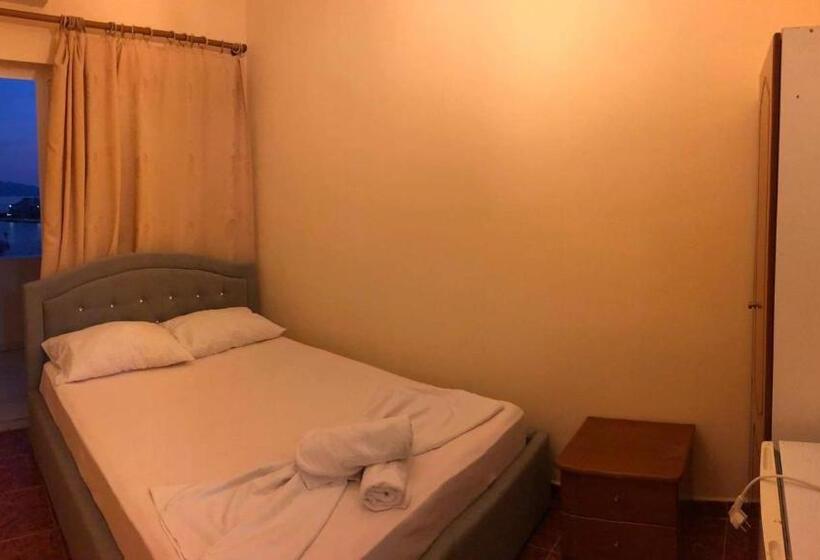 Habitació Estàndard Vista Mar, Gjika