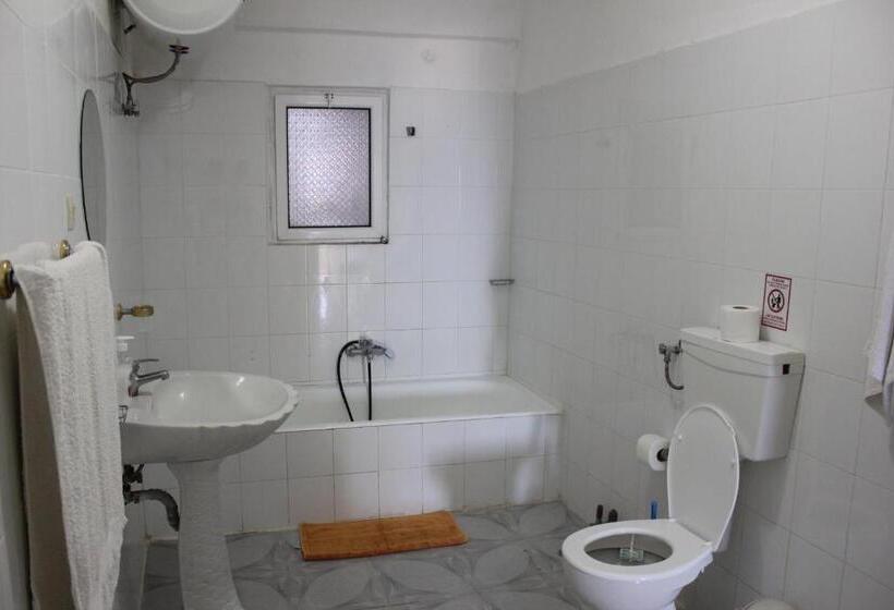 Habitació Quàdruple Estàndard Vista Mar, Gjika