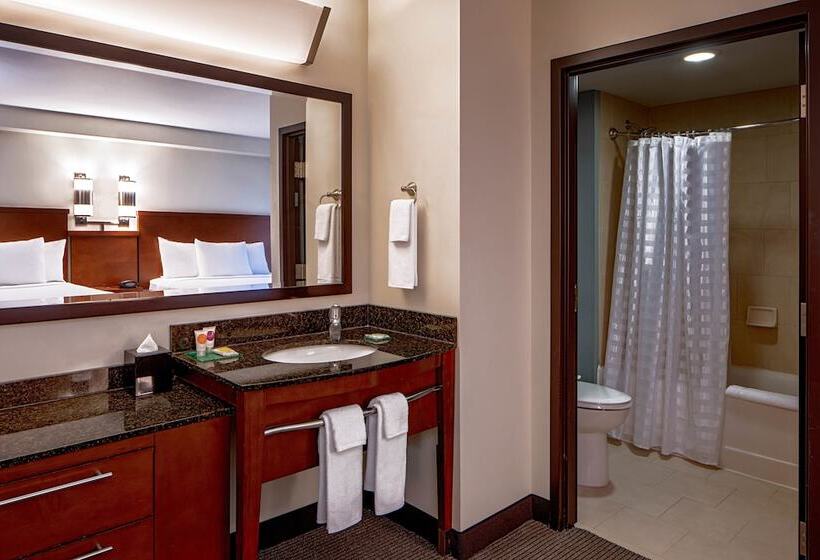 带2个双人床的标准工作室, Hyatt Place Seattle Downtown