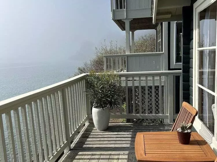 Talo 1 Makuuhuone, Jenner Inn