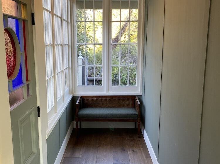 스위트, Jenner Inn