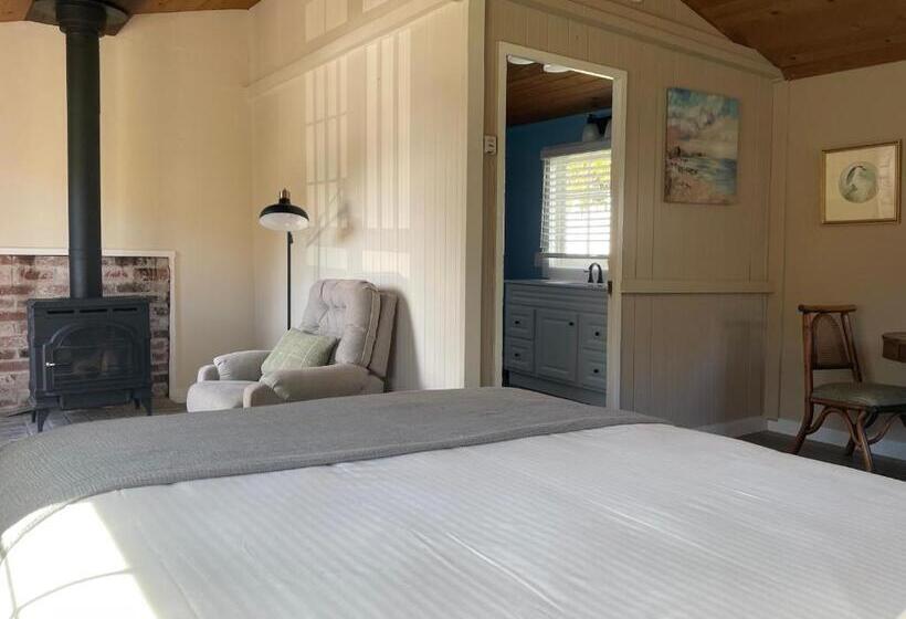 디럭스 룸, Jenner Inn