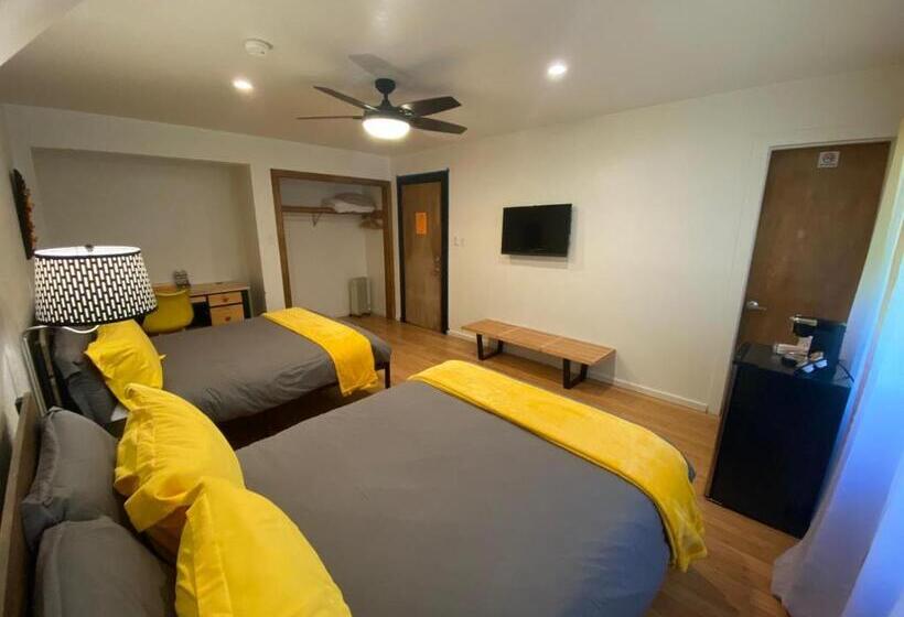 标准间, The Mammoth Inn