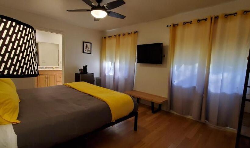 带大床的标准间, The Mammoth Inn