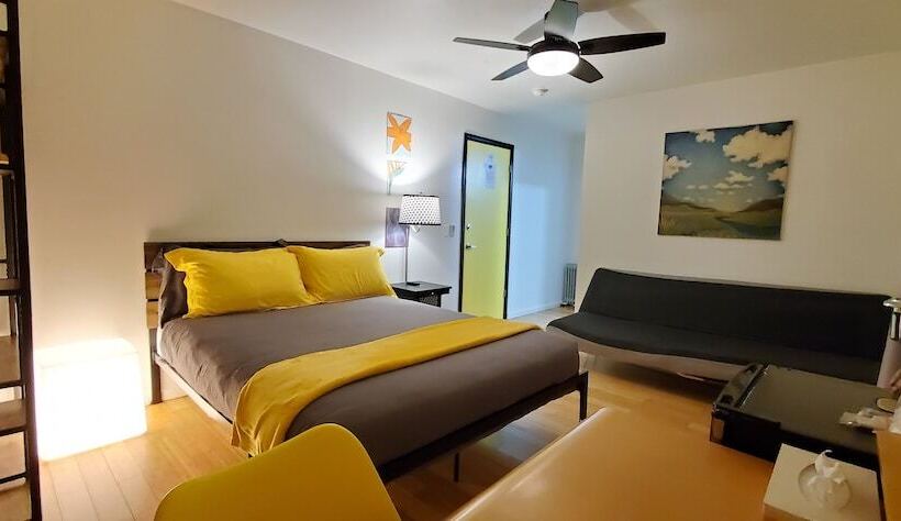 标准间, The Mammoth Inn