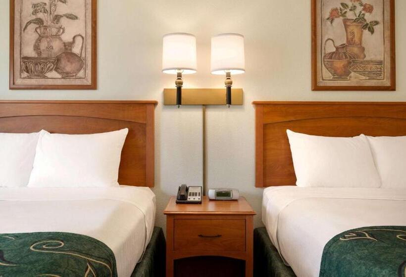 غرفة قياسية, Travelodge By Wyndham Dunsmuir