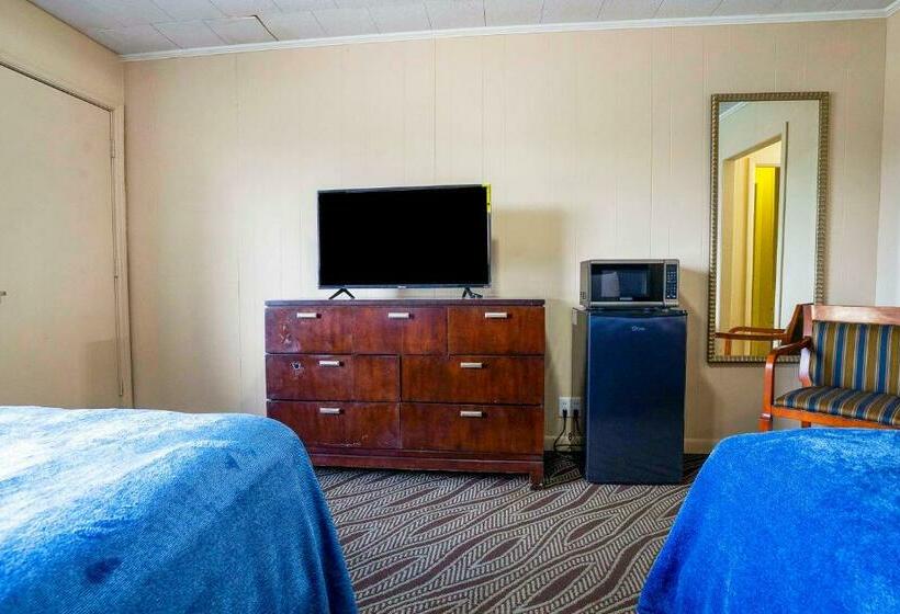 Номер Стандарт 2 Двуспальные Кровати, OYO Hotel Opp AL, Floral Hwy