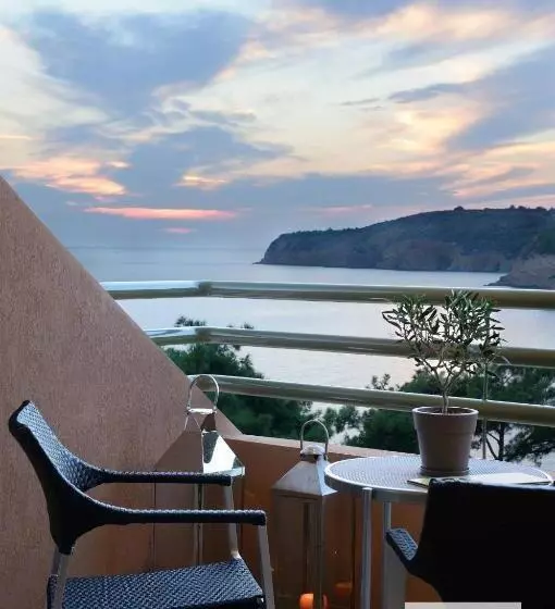 スイート, Royal Paradise Beach Resort & Spa