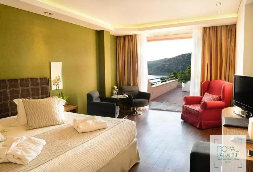 ロイヤルスイート, Royal Paradise Beach Resort & Spa