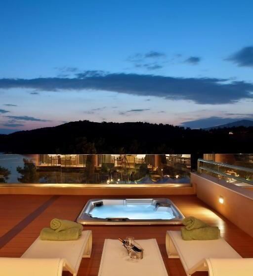 ロイヤルルーム, Royal Paradise Beach Resort & Spa