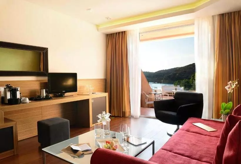 ロイヤルスイート, Royal Paradise Beach Resort & Spa