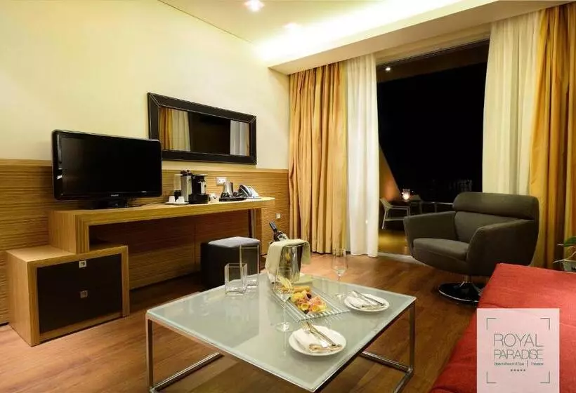 スイート, Royal Paradise Beach Resort & Spa