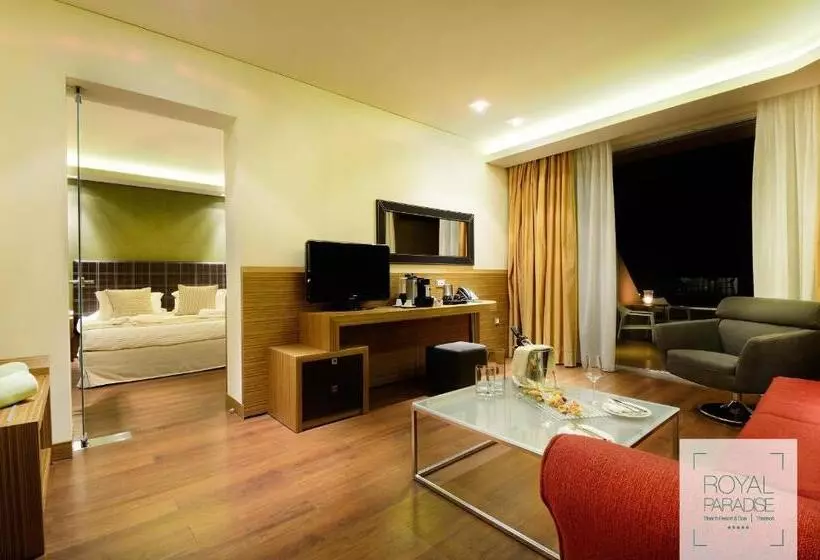 スイート, Royal Paradise Beach Resort & Spa