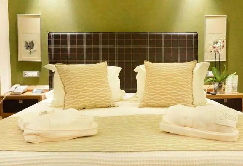 ロイヤルルーム, Royal Paradise Beach Resort & Spa