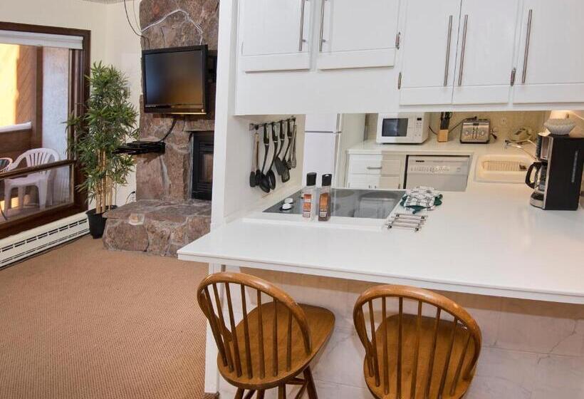 标准工作室, Vail Run Resort