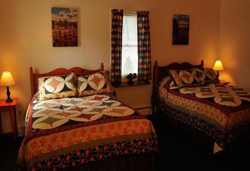 Номер Стандарт 2 Двуспальные Кровати, Willows Motel