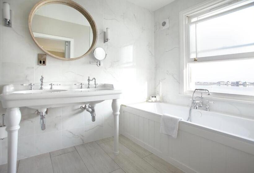 غرفة ديلوكس ذات إطلالة, Harbour Hotel & Spa Christchurch