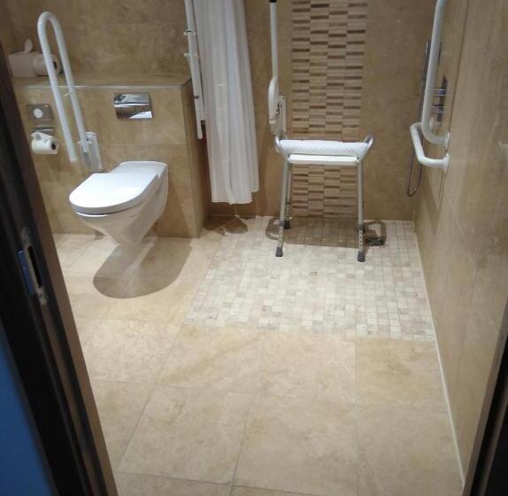 غرفة قياسية لذوى الاحتياجات الخاصة, Harbour Hotel & Spa Christchurch