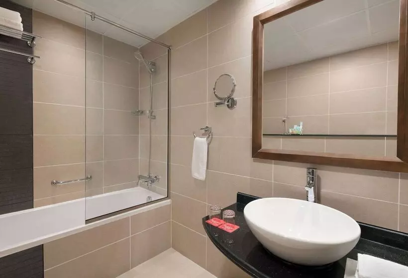 身障者適用スタンダードルーム, Ramada By Wyndham Dubai Deira