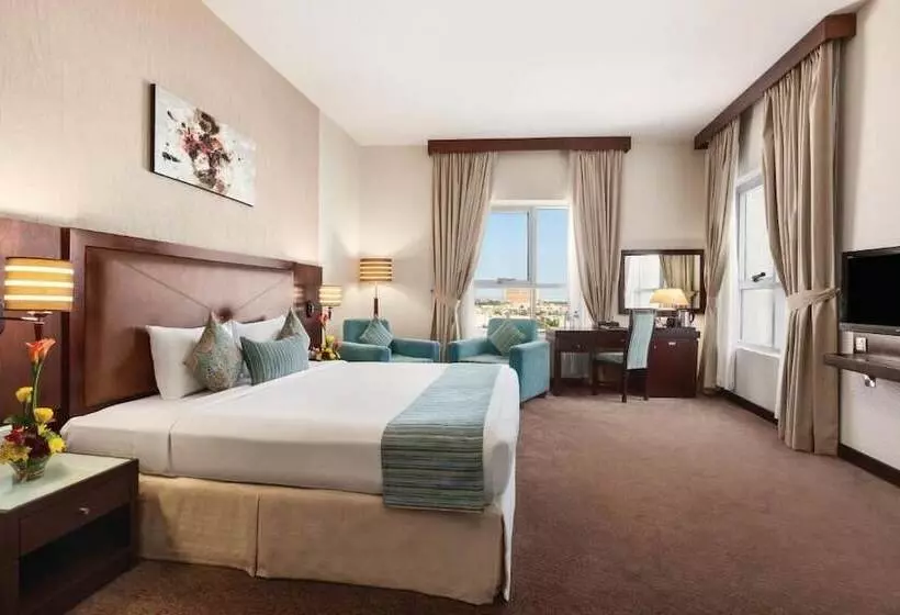 スイート（家族用）, Ramada By Wyndham Dubai Deira