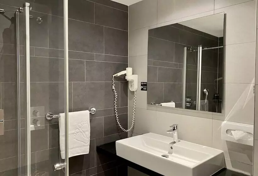 スタンダード４人部屋, Xo Hotels Park West