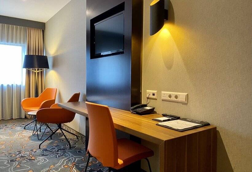 اتاق استاندارد چهار تخته, Xo Hotels Park West