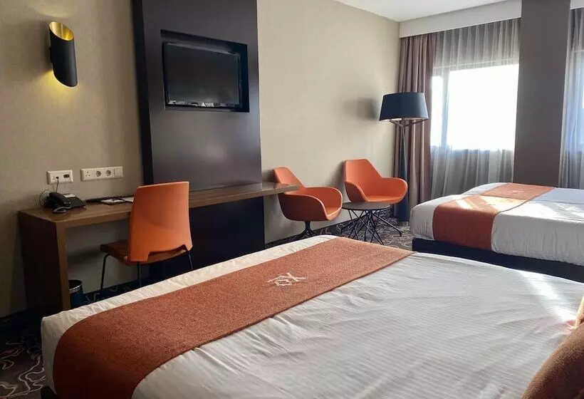 スタンダード４人部屋, Xo Hotels Park West