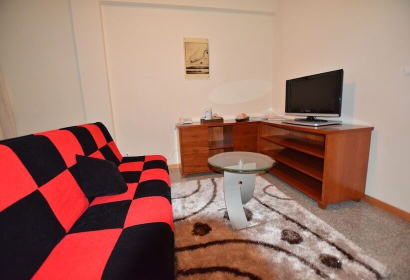 سوییت, Loanda Hotel