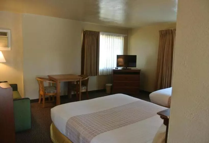 ファミリースイートの２ベッドルーム, Vino Inn & Suites