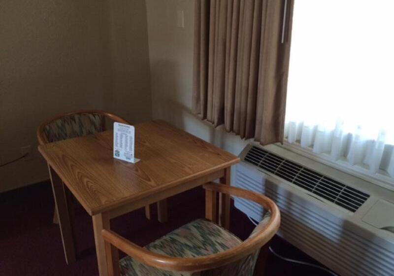 غرفة قياسية سرير كينج, Vino Inn & Suites