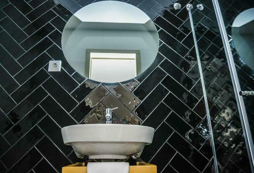 اتاق استاندارد, Singular Porto Aeroporto