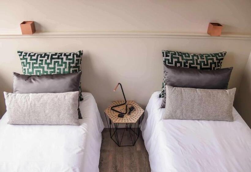 اتاق استاندارد, Singular Porto Aeroporto