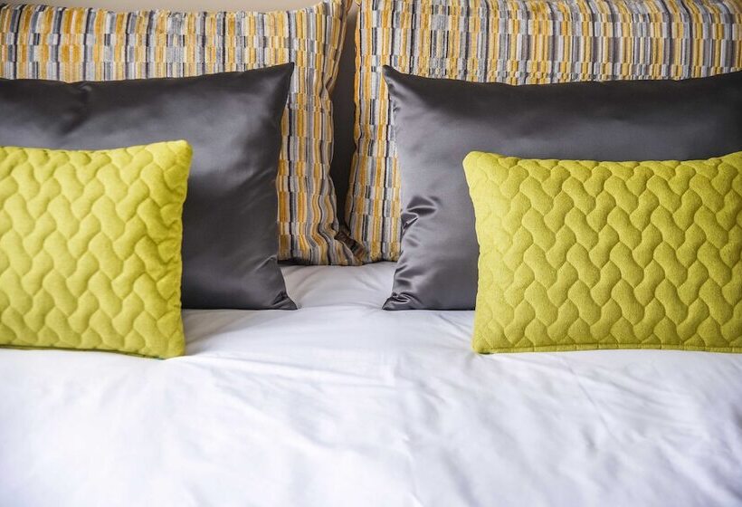 اتاق استاندارد, Singular Porto Aeroporto