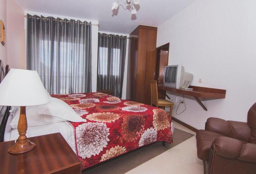スタンダードルーム, Residencial Familia