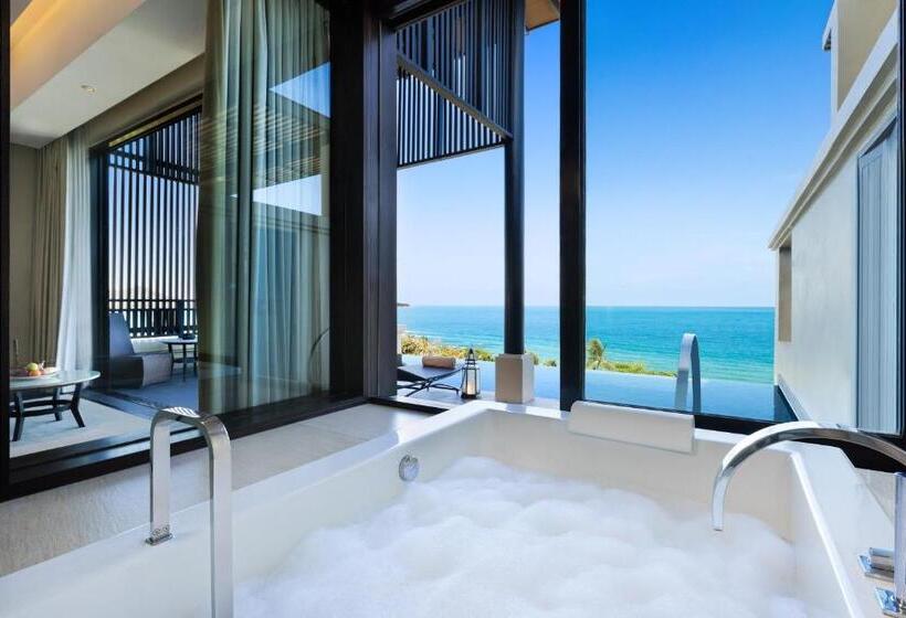 스위트 킹사이즈 침대, Vana Belle A Luxury Collection Resort Koh Samui